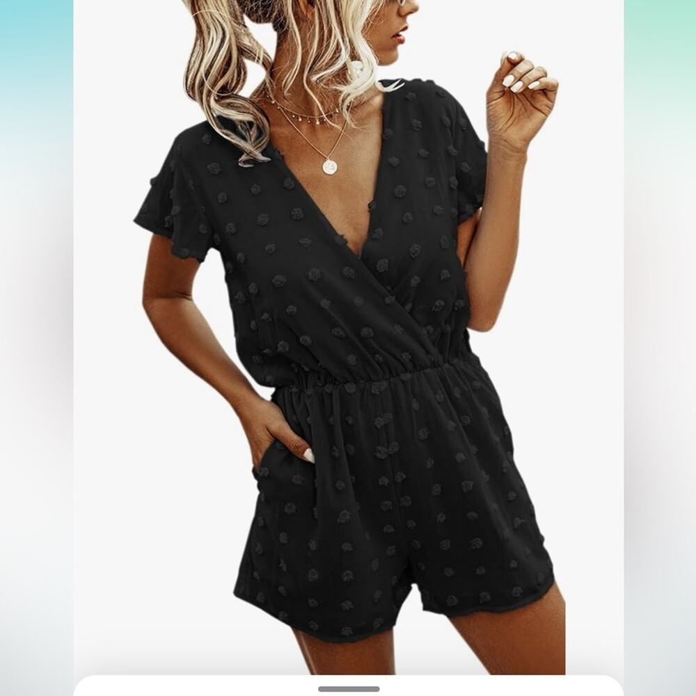 Chic Light Weight Black Polka Dot Short Sleeve Romper Women's, Size Large